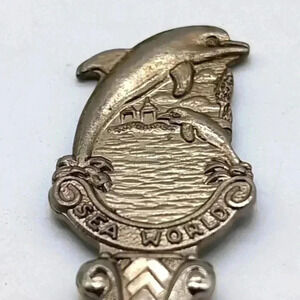 Sea World Dolphin Souvenir Engraved Spoon Klepa Arts Holland